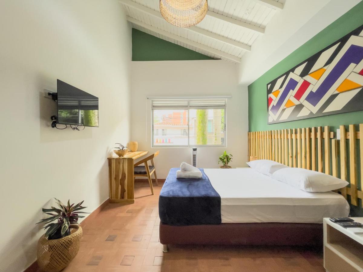 Hotel Casa Las Palmas 메딜린 외부 사진